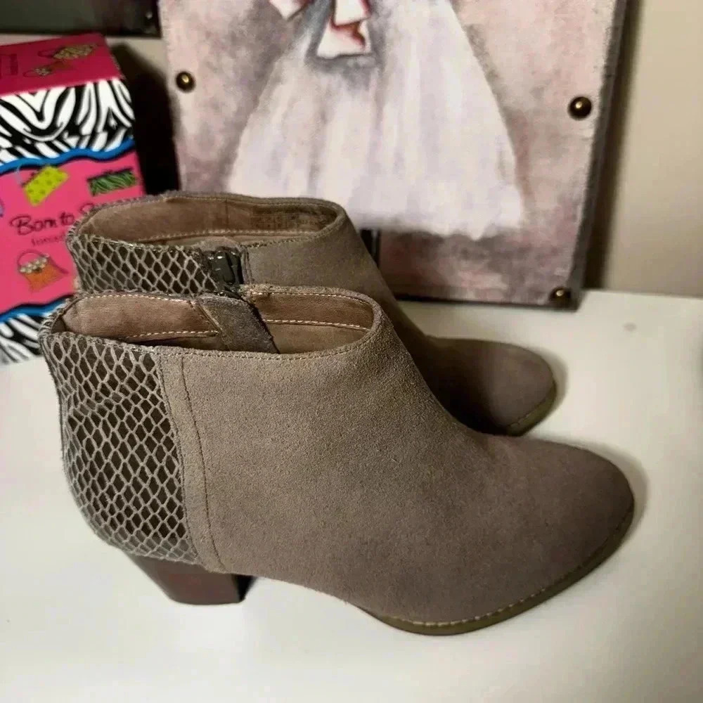 Vionic Booties - Picture 2 of 6